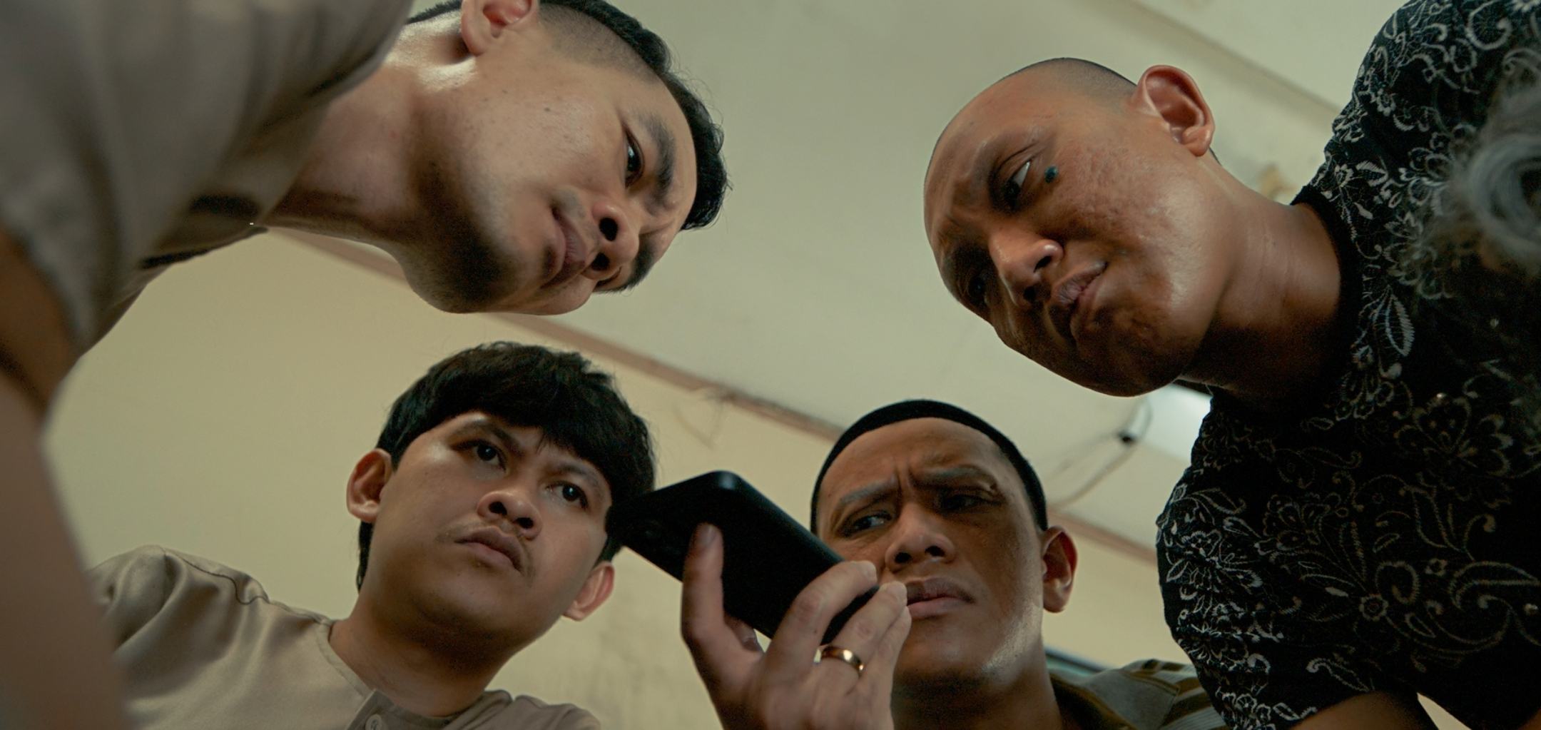 Agak Laen: The Nursing Home Mystery 2160 x 1023