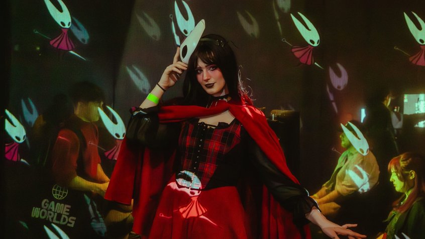 Player Night Silksong Matto Lucas (2160 x 1023)