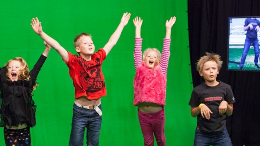 Primary school students green screen 2160 x 1023