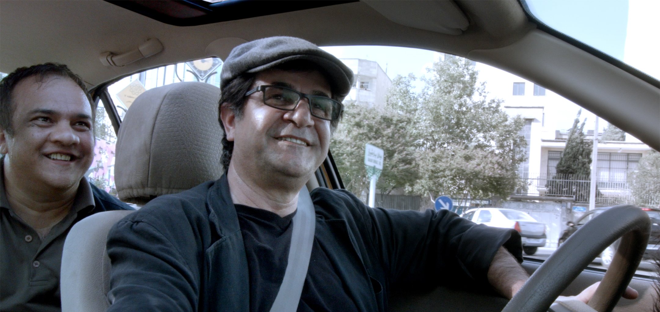 Tehran Taxi (2160x1023)