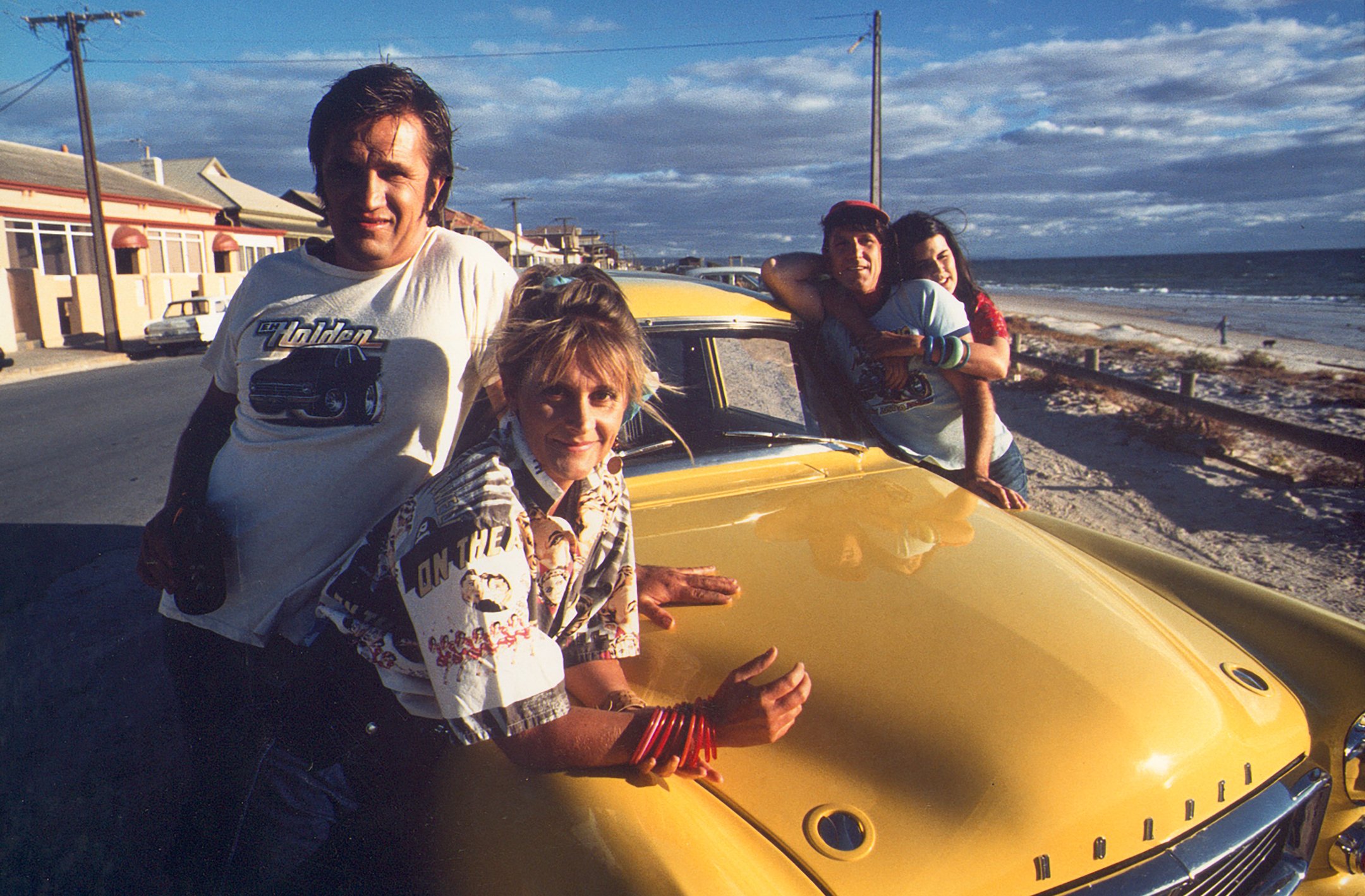 flashback-frankie-micki-dennis