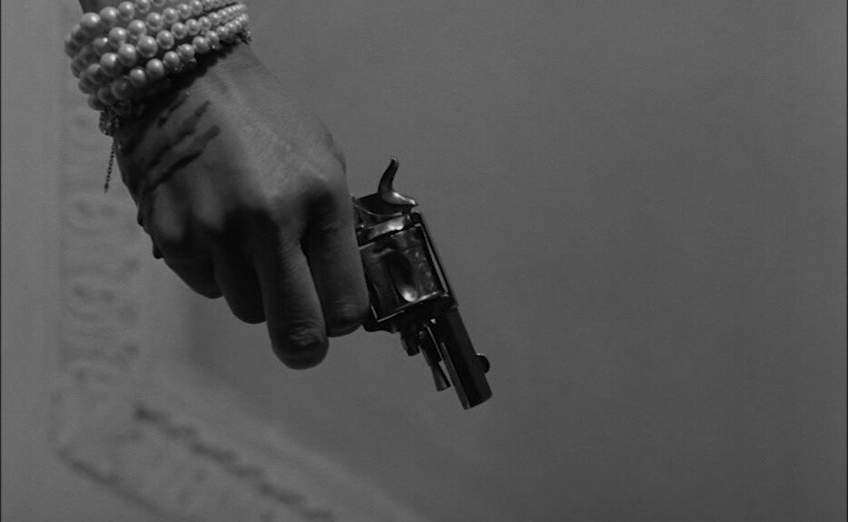 Closeup of gun in 'Loving Couples' (1964)