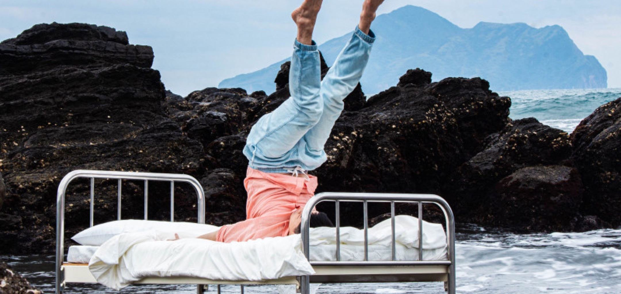 the-awake_2160x1023
