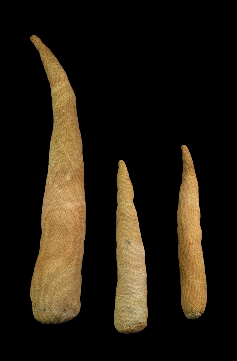 Kangaroo Tails (3) | Marlene Rubuntja | 2022 | ACMI collection | ACMI ...