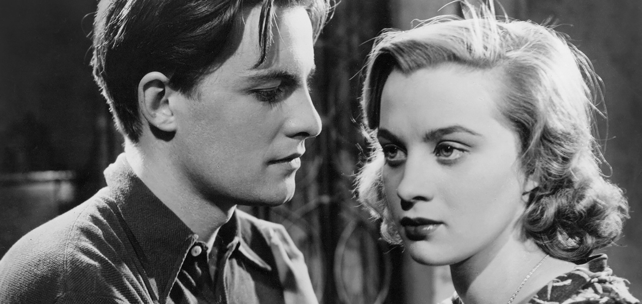 Alf Kjellin and Mai Zetterling in a still from 'Torment' (1944)