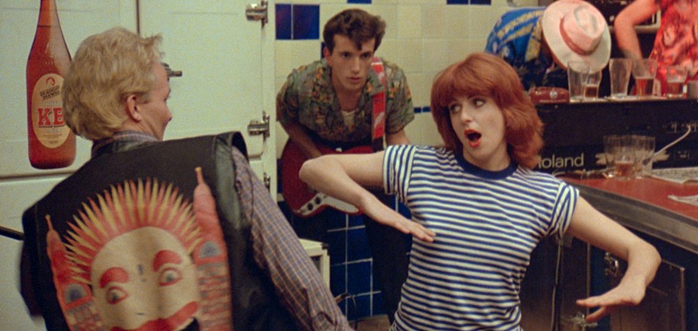 Jo Kennedy and the cast of Starstruck (1982), dancing