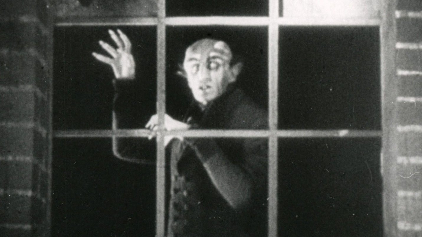 Nosferatu 1922 window scene.jpg