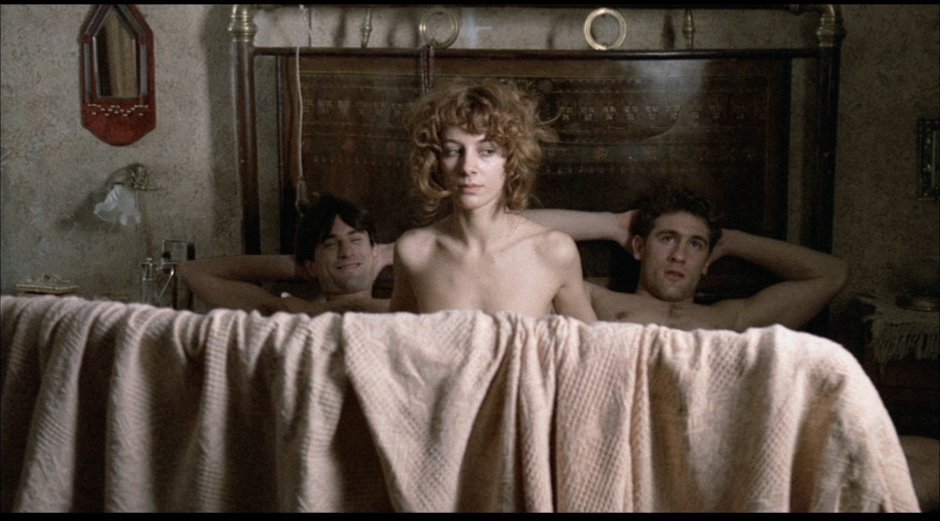 Robert De Niro, Gérard Depardieu, and Stefania Casini in Novecento (1976)