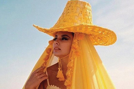 Sandra Milo in Juliet of the Spirits (1965)
