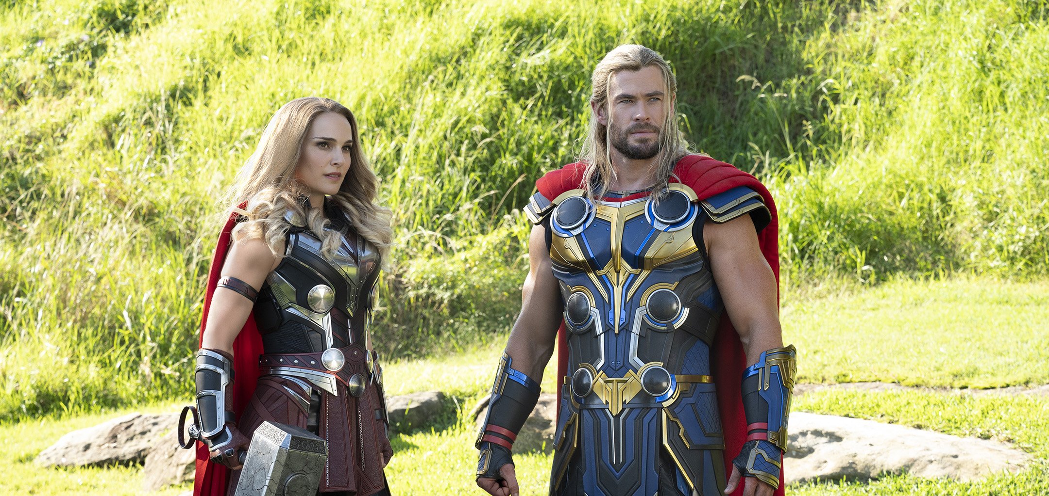 (L-R): Natalie Portman as Mighty Thor and Chris Hemsworth as Thor in Marvel Studios' THOR: LOVE AND THUNDER. Photo by Jasin Boland. ©Marvel Studios 2022. All Rights Reserved.