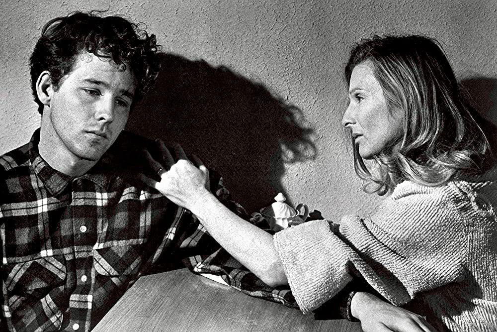 Timothy Bottoms and Cloris Leachman in The Last Picture Show (1971)
