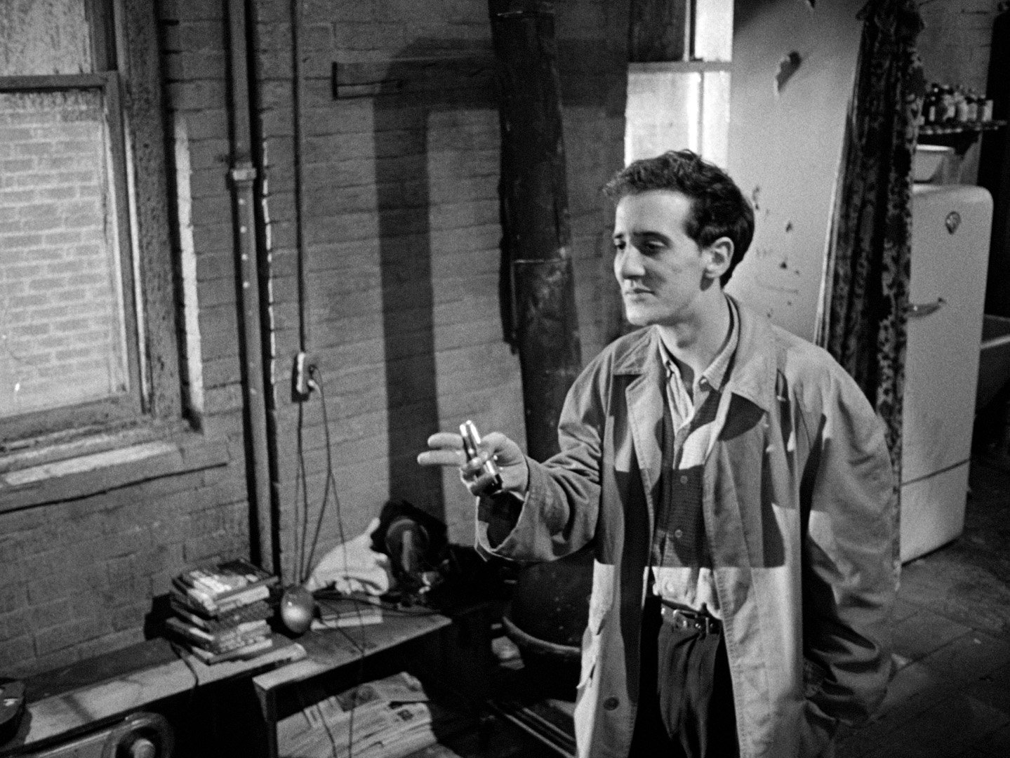 Warren Finnerty as Leach in a still from 'The Connection' (1961)