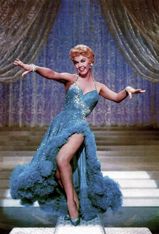 Doris Day in a blue dress in 'Love Me or Leave Me' (1955)