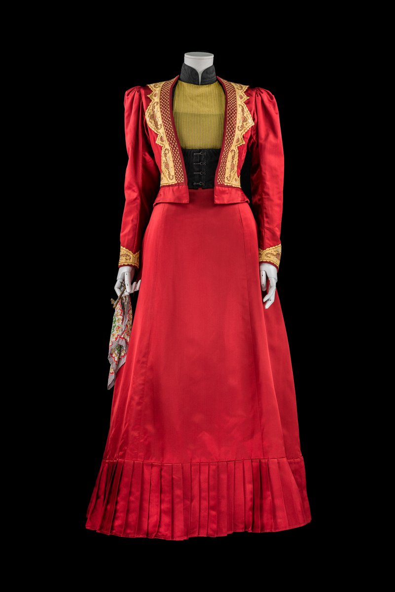 Picnic at Hanging Rock (2018) Mrs Hester Appleyard's burgundy picnic